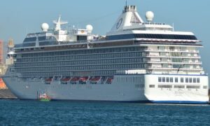 Read more about the article Summary of Cruising on the Oceania Riviera: Unparalleled Elegance and Enriching Experiences