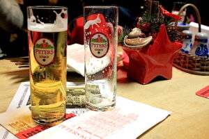 Read more about the article Kölsch in Cologne: A Toast to Tradition and Local Culture