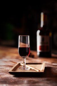 Read more about the article Sipping the Richness of Portugal: A Guide to Drinking Port Wine