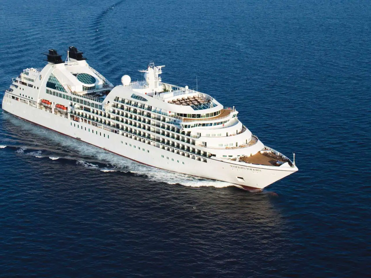 Read more about the article Northern European Cruise Choices with Seabourn Cruise Line: Exploring the Unspoiled Beauty